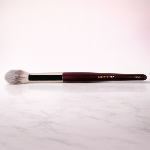 506 Small Pointed Brush - Mintenz | Fijne spitse kwast voor contouren | SkinClarity Club