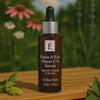 Video waarin Éminence Organic Skin Care Citrus & Kale Potent C+E Serum wordt getoond, met de toepassing en voordelen voor een heldere, stralende huid in een natuurlijke setting.