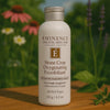 Video waarin Éminence Organic Skin Care Stone Crop Oxygenating Fizzofoliant wordt getoond, met de toepassing en voordelen voor een gladde, stralende huid in een natuurlijke setting.